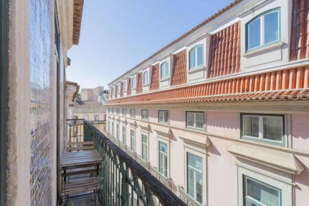 Old Town Chiado Balcony Aircon By Ld Apartments Лиссабон Экстерьер фото